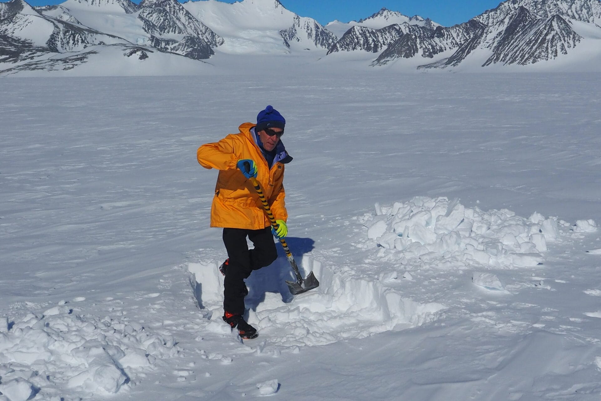 Das Eis der Antarktis im Rückzug – Beobachtungen vor Ort und aus dem Weltraum